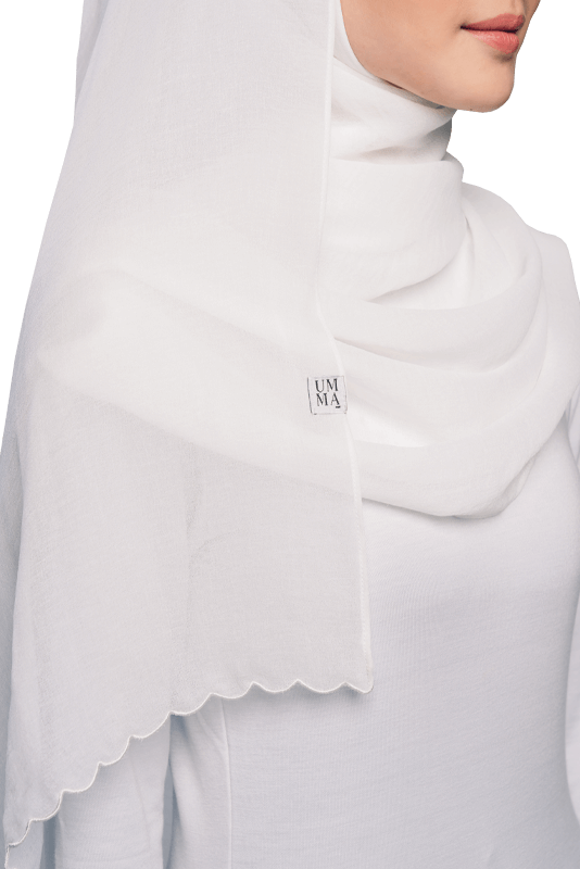 Sulam Sumera Scarf in White Sulam Sumera Scarf in White