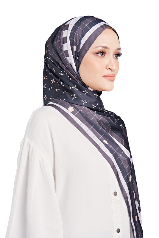 Mozayk Printed Scarf in Pella Black Mozayk Printed Scarf in Pella Black